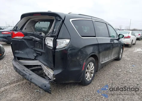 2018 Chrysler Pacifica Touring L z USA, uszkodzony, nr VIN 2C4RC1BG8JR279705